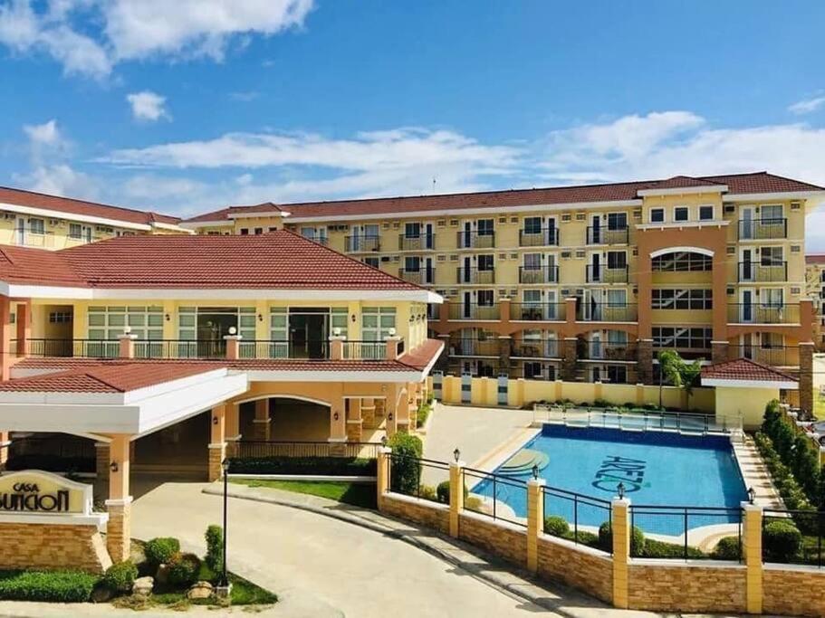 Mikaela'S Crib- 1 Bedroom Flat @ Arezzo Place Condominium Davao City 외부 사진