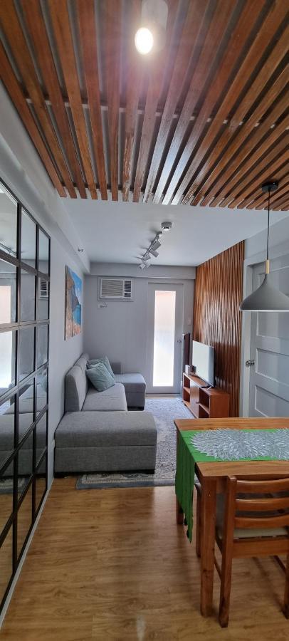 Mikaela'S Crib- 1 Bedroom Flat @ Arezzo Place Condominium Davao City 외부 사진